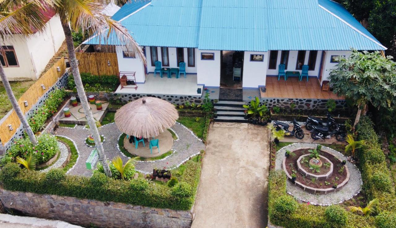 Mahoni Guest House Kelimutu Extérieur photo