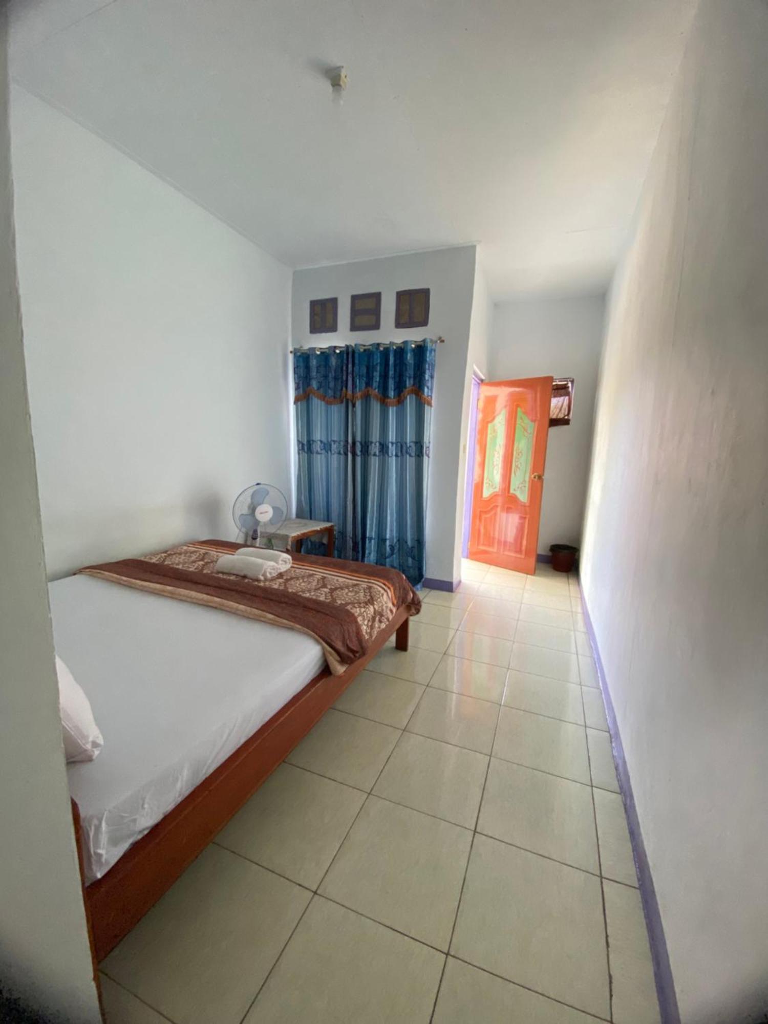 Mahoni Guest House Kelimutu Extérieur photo