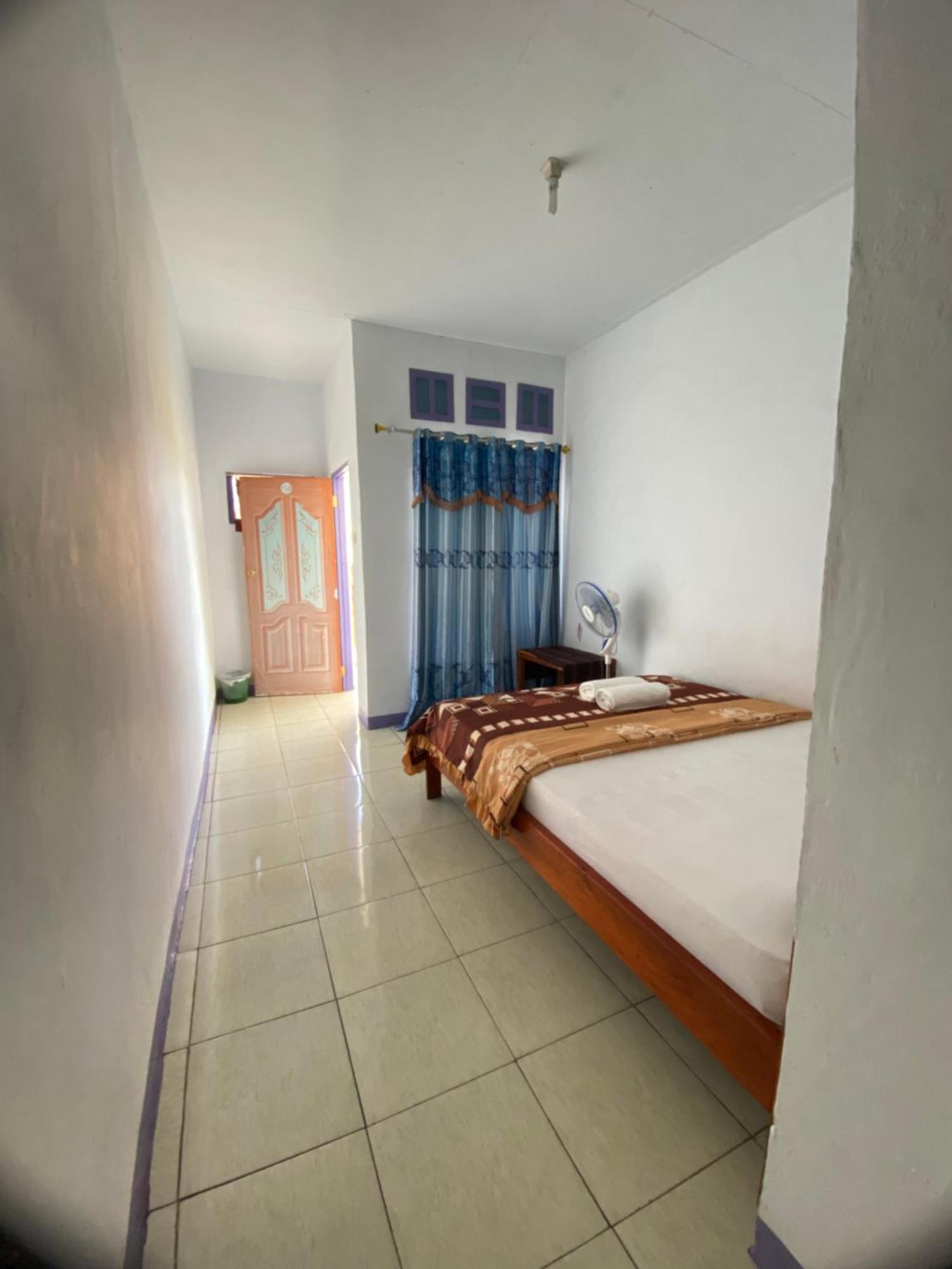 Mahoni Guest House Kelimutu Extérieur photo